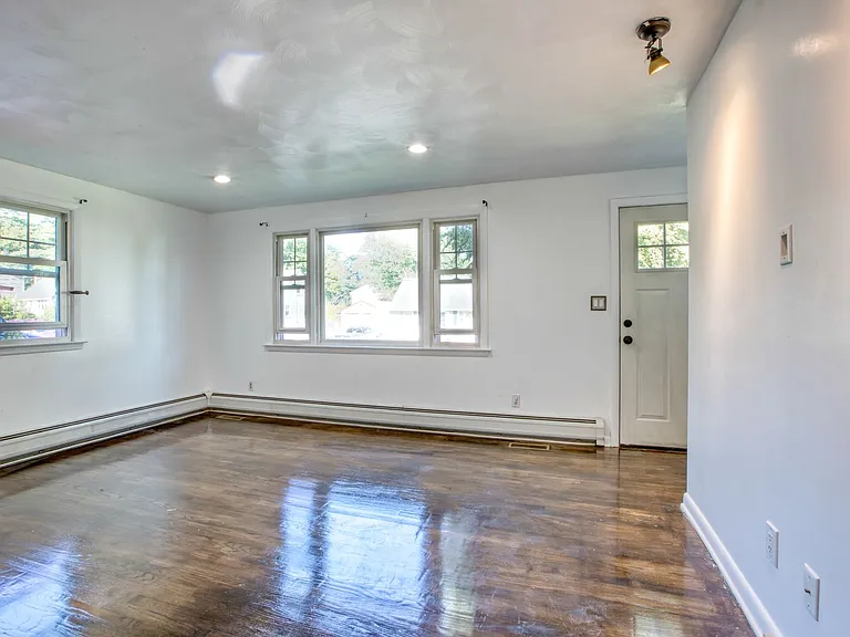 171 Newell Ave — Photo 14