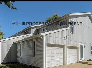 1422 E Martway Cir #D, Olathe, KS 66061