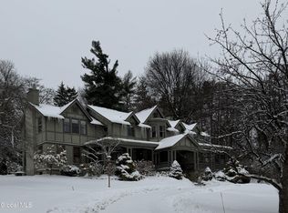 402 Loudon Rd, Loudonville, NY 12211