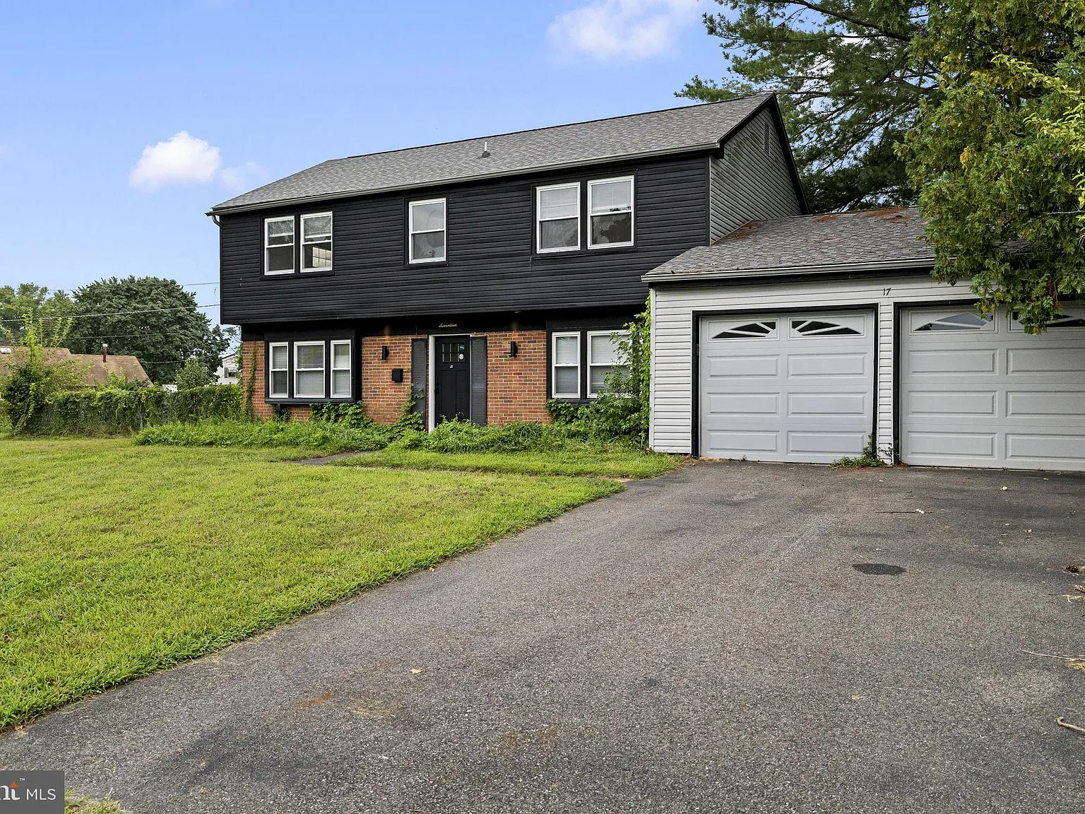 5 bed, 2.5 bath, 1959 sqft, $4,950 — Photo 4
