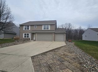 226 Beaulieu Pl, Fort Wayne, IN 46825