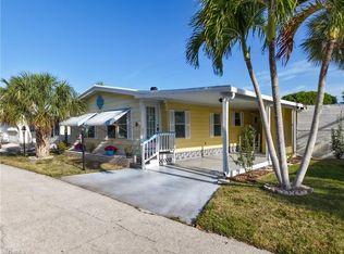 9 Moorhead Mnr #9, Naples, FL 34112