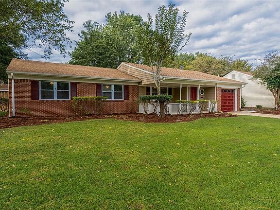 3rd image of 3501 Plum Cres