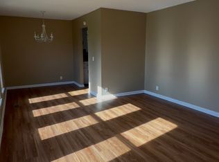 102 Sunny Brook Dr, Dickson, TN 37055