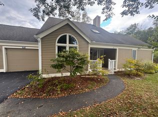 87 Canaan Rd APT 3H, Salisbury, CT 06068