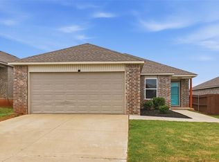 10009 Copperhead Rd, Yukon, OK 73099