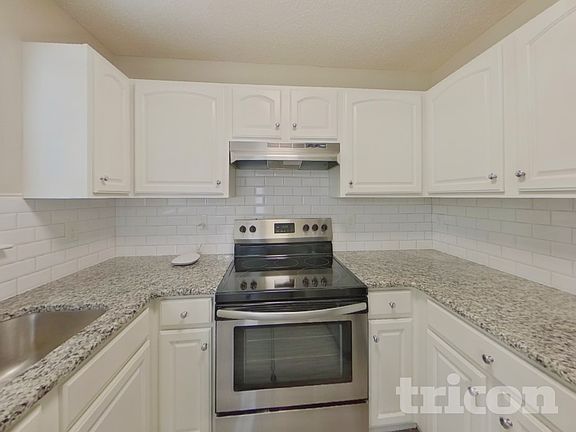 4th image of 234 Amir Cir