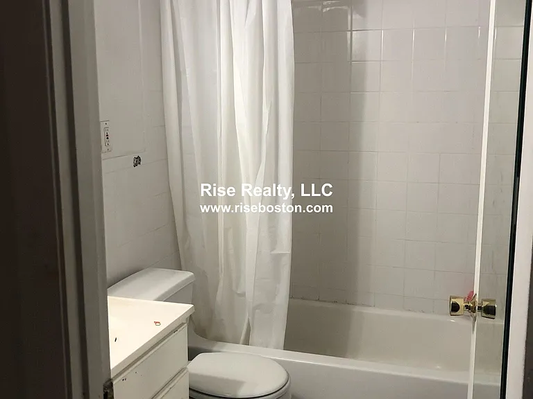 226 Parker Hill Ave #7D — Photo 8