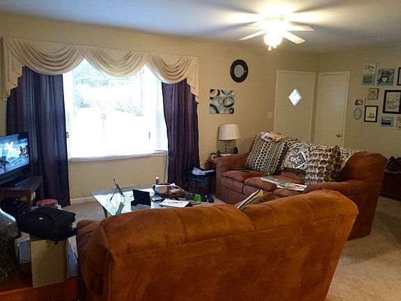 4th image of 109 Parkwood Dr