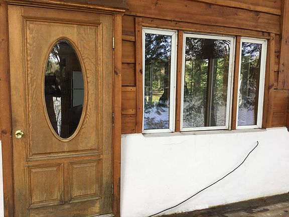 Entrance to side porch
