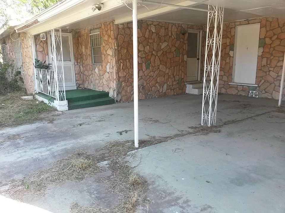 1st image of 420 E Sabine St