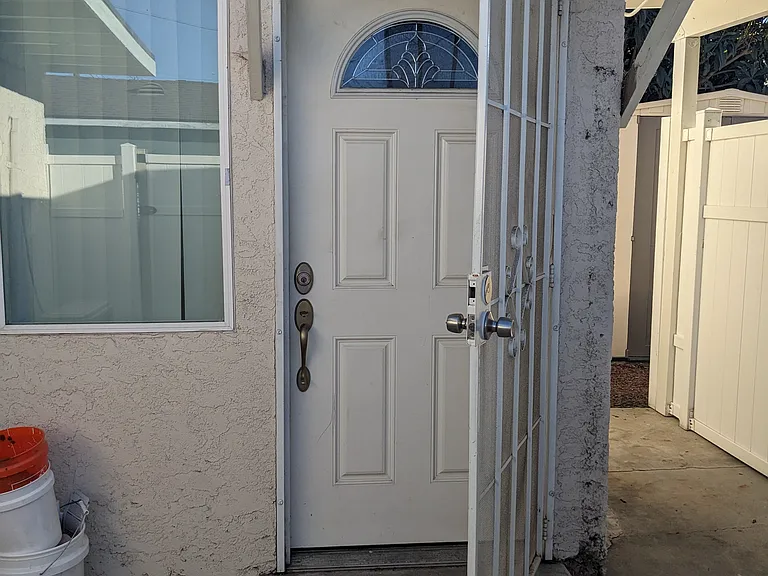 15210 Van Ness Ave #B — Photo 6