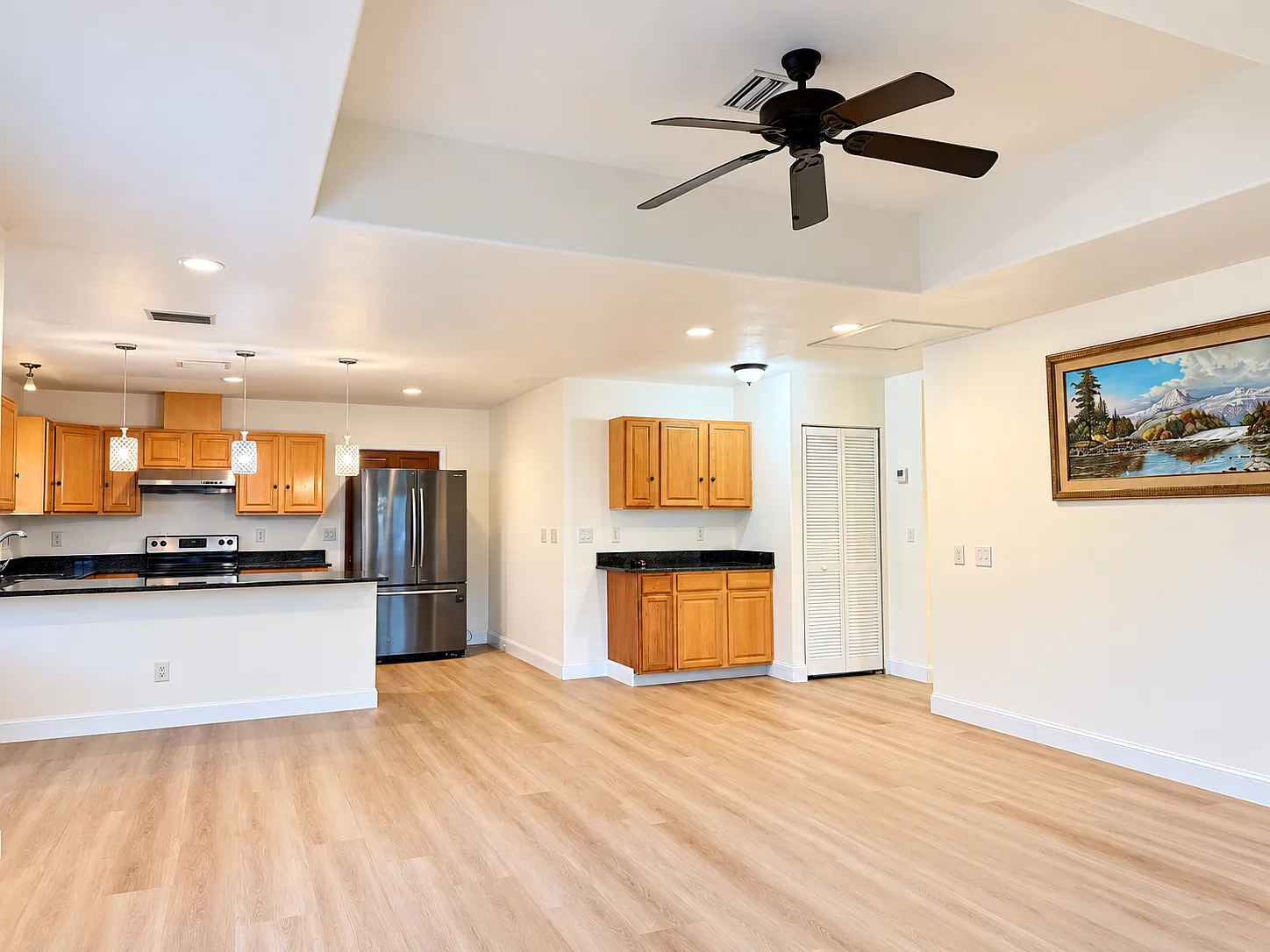 2 bed, 1122 sqft, $1,600 — Photo 3