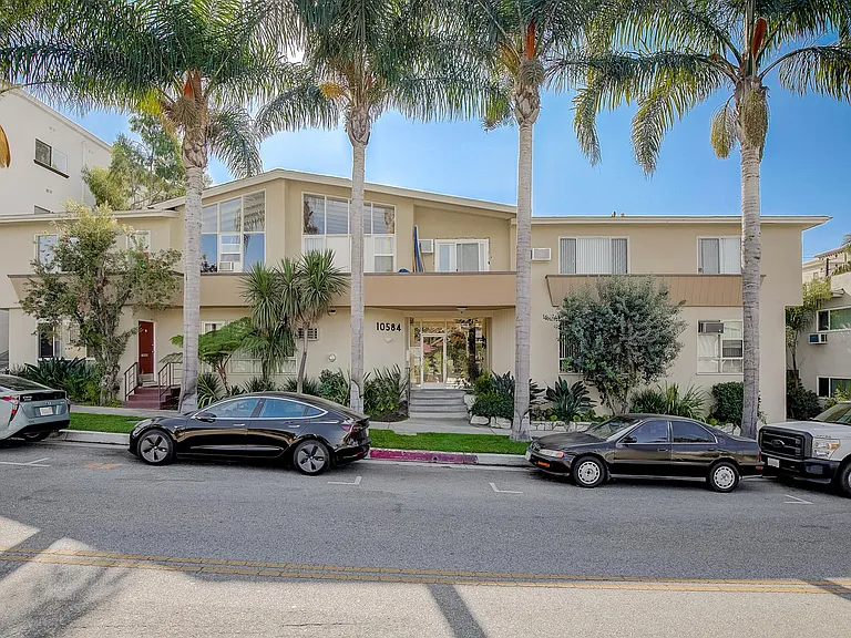 10584 Santa Monica Blvd #103 — Photo 24