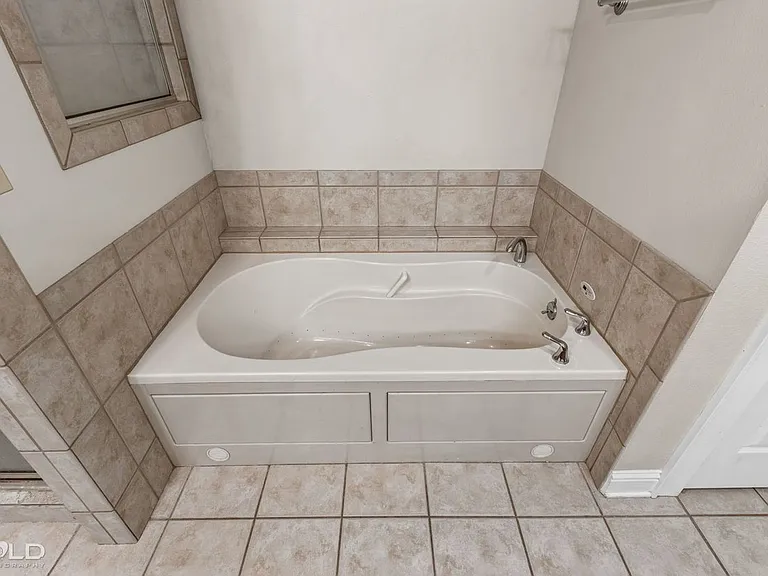 266 Carrollton Ave — Photo 32
