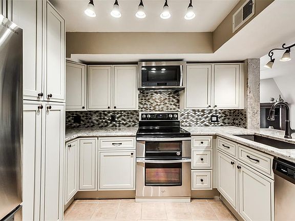5th image of 7640 W Greenway Blvd APT 6M