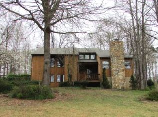 306 Round Ridge Rd, Spartanburg, SC 29302