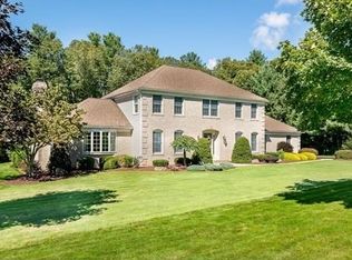 18 Herrick Pl, Wilbraham, MA 01095