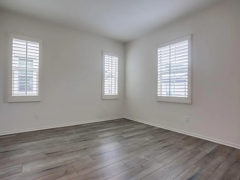 693 Gemstone Dr — Photo 19