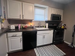 724 W Walnut St APT 3, Springfield, MO 65806