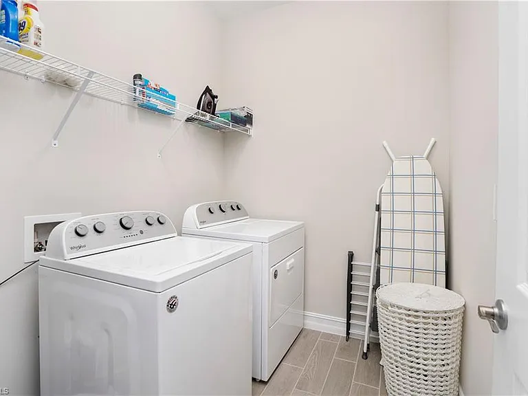 14541 Stern Way — Photo 27