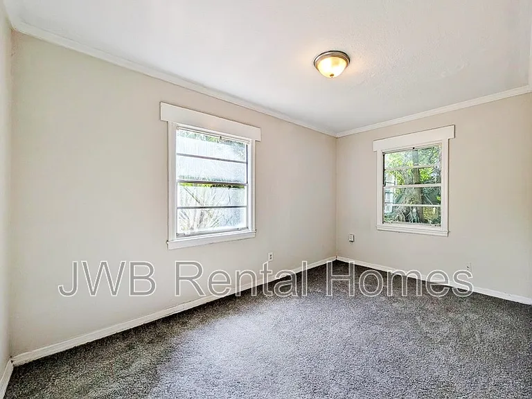 2942 Bethel Ct — Photo 10