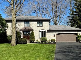 47 Ascot Cir, East Amherst, NY 14051