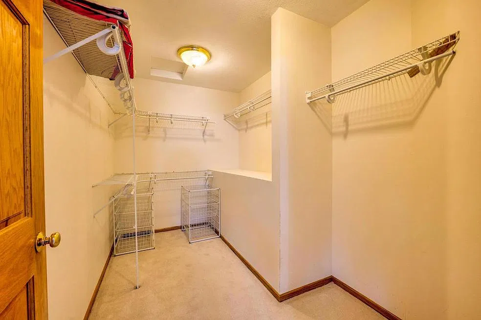 5 bed, 2857 sqft, $2,950 — Photo 4