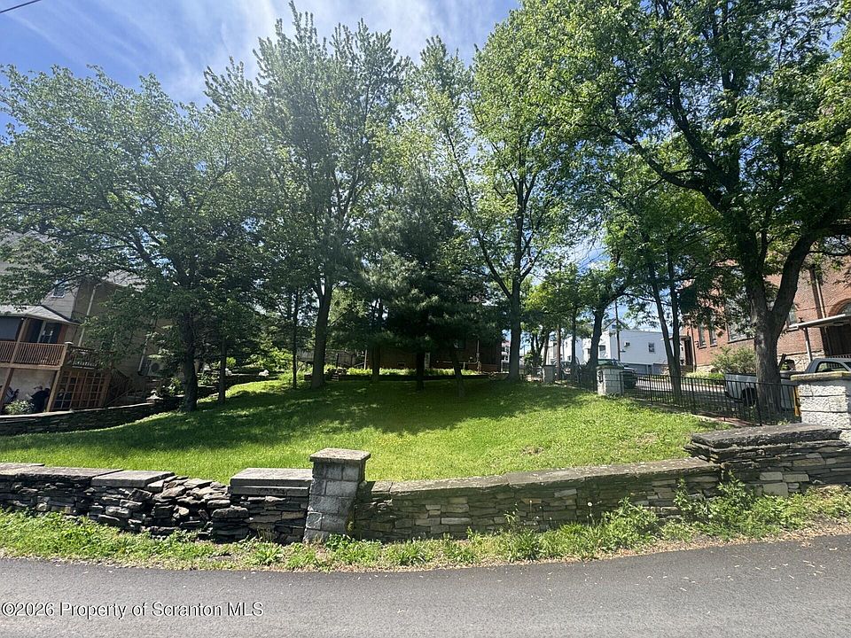 1st image of 817 Court St