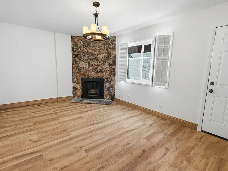 14433 Dickens St #25 — Photo 12