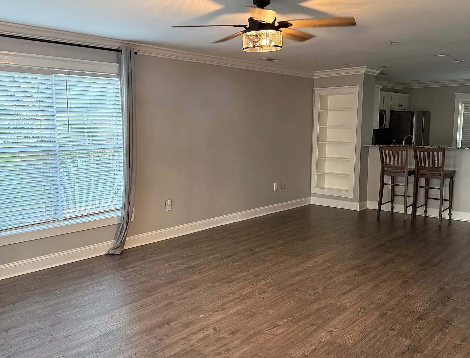 2 bed, 1152 sqft, $1,600 — Photo 2