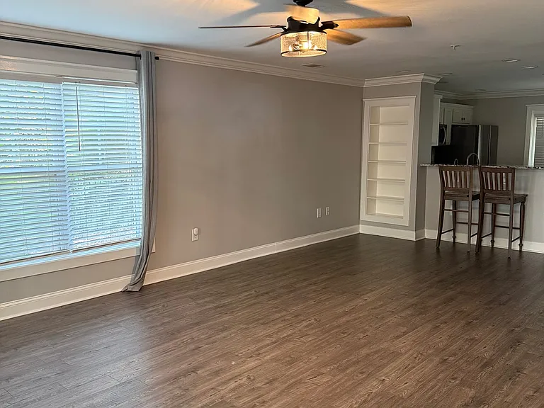 490 Barnett Shoals Rd #201 — Photo 2
