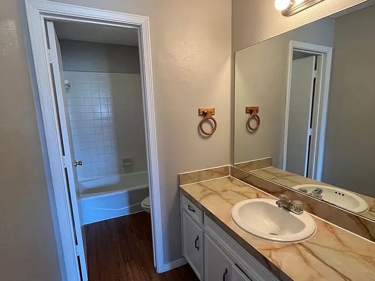 630 Overlook Ct — Photo 9