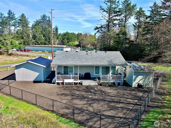 199 Albatross Street NE, Ocean Shores, WA 98569