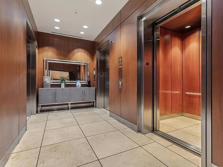 88 E San Fernando St #1710 — Photo 32