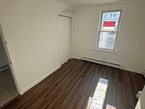 3rd image of 189 Spring St #1