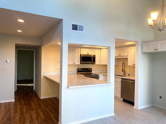 4th image of 832 13th St Unit F
