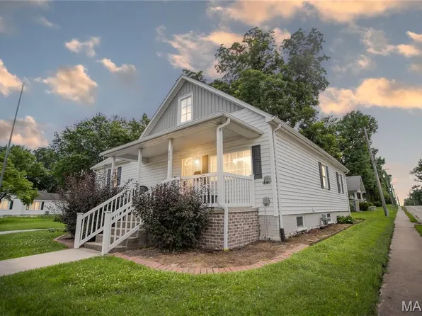 400 S Arch St, Jerseyville, IL 62052