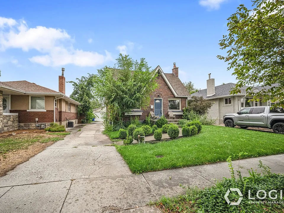 155 E Edith Ave