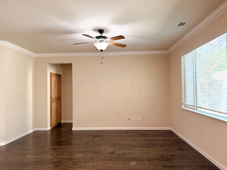 3537 Trentino St — Photo 4