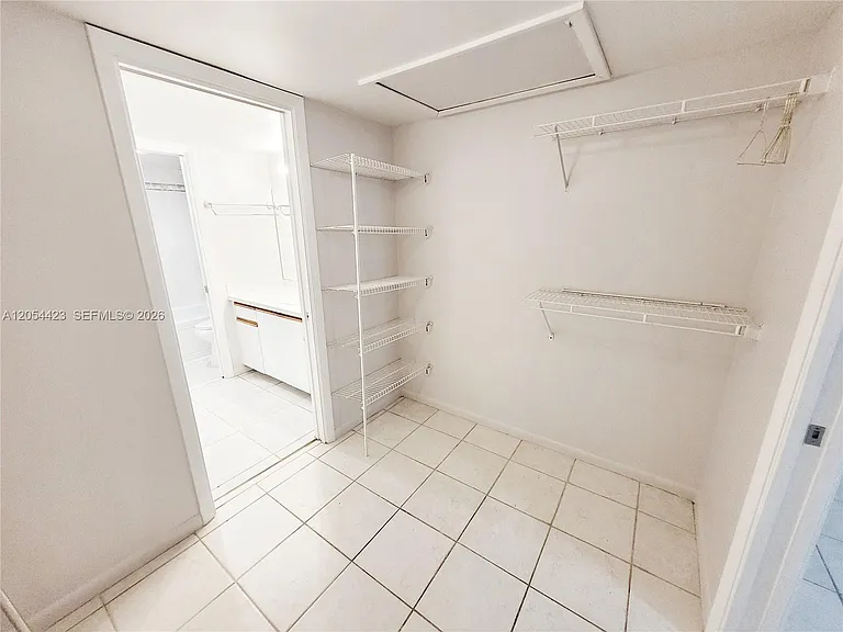 7523 Greenlake Way #C — Photo 19