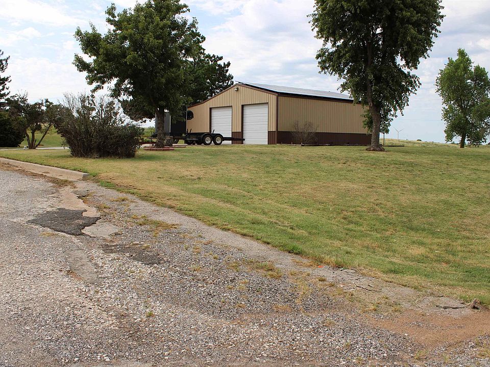 621 W Broadway St, Vici, OK 73859 MLS 20231103 Zillow