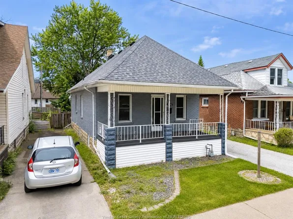 1091 Lena Ave, Windsor, ON N9C 3K3