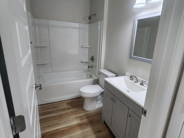 537 N 20th St #32 — Photo 17