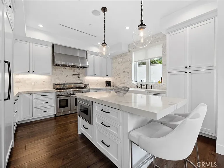 2801 Bayside Dr — Photo 15