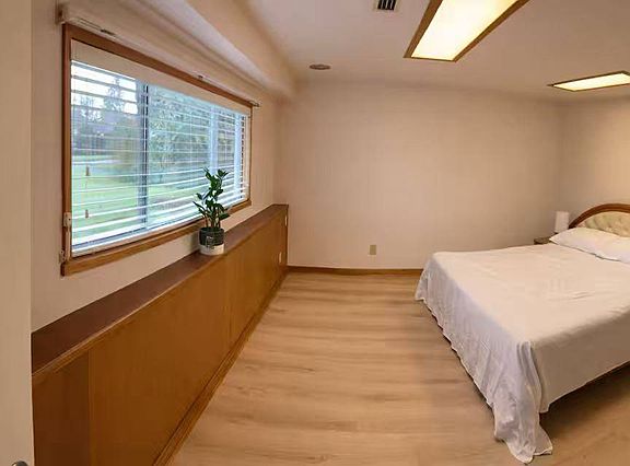 3rd image of 3951 W 19th Ave #12
