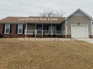 7640 Southbend Dr, Fayetteville, NC 28314