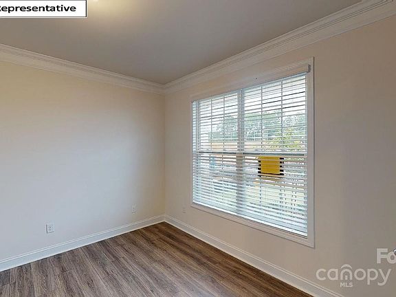 3rd image of 6054 Sylvan Dr