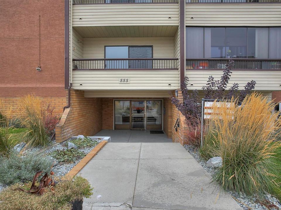 1st image of 555 Rowcliffe Ave #306