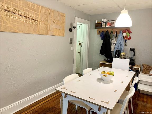 4th image of 10 Oakridge Pl APT 3B